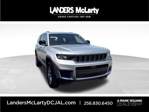 New 2026 Jeep Grand Cherokee L Laredo AWD/4WD image 1