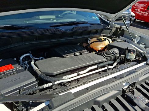 Certified 2022 Chevrolet Silverado 1500 Custom w/ LPO, Dark Essentials Package AWD/4WD image 26