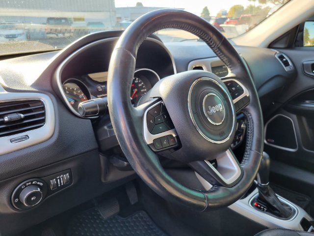 Used 2019 Jeep Compass High Altitude AWD/4WD image 12