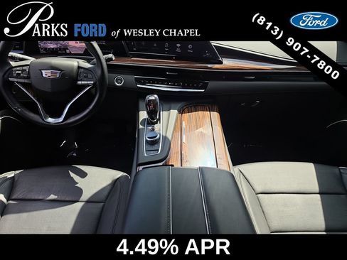 Used 2021 Cadillac Escalade Premium Luxury RWD image 11