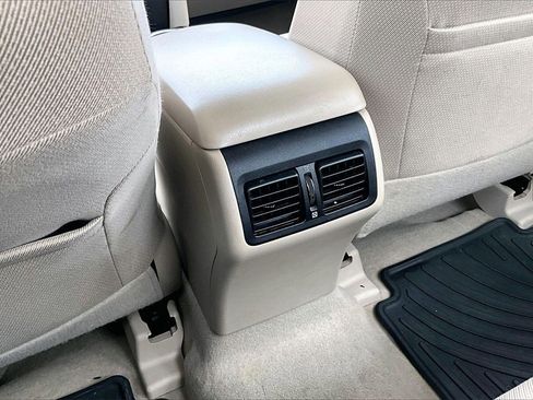 Used 2013 Toyota Camry XLE image 33