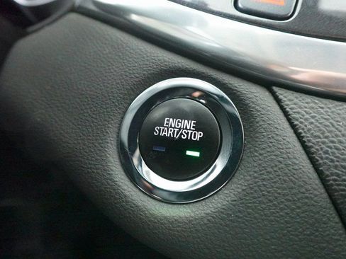 Used 2019 Chevrolet Impala LT image 21