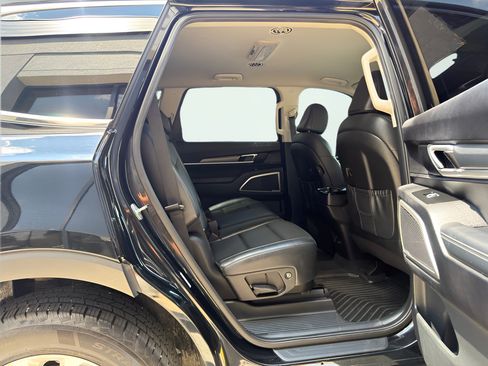 Used 2022 Kia Telluride LX AWD/4WD image 30