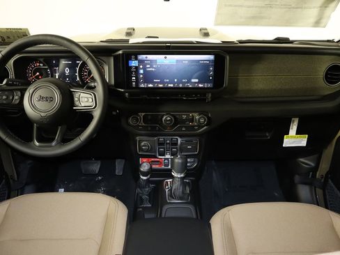 New 2026 Jeep Gladiator Sport image 14