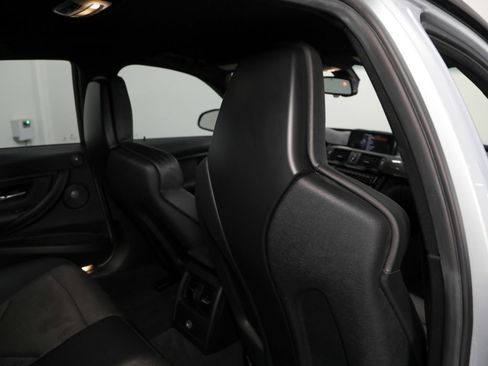 Used 2015 BMW M3 RWD image 39