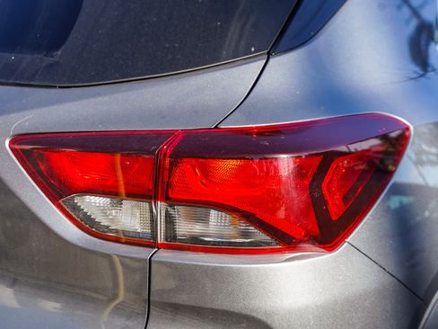 Used 2021 Chevrolet TrailBlazer LT w/ Convenience Package image 19