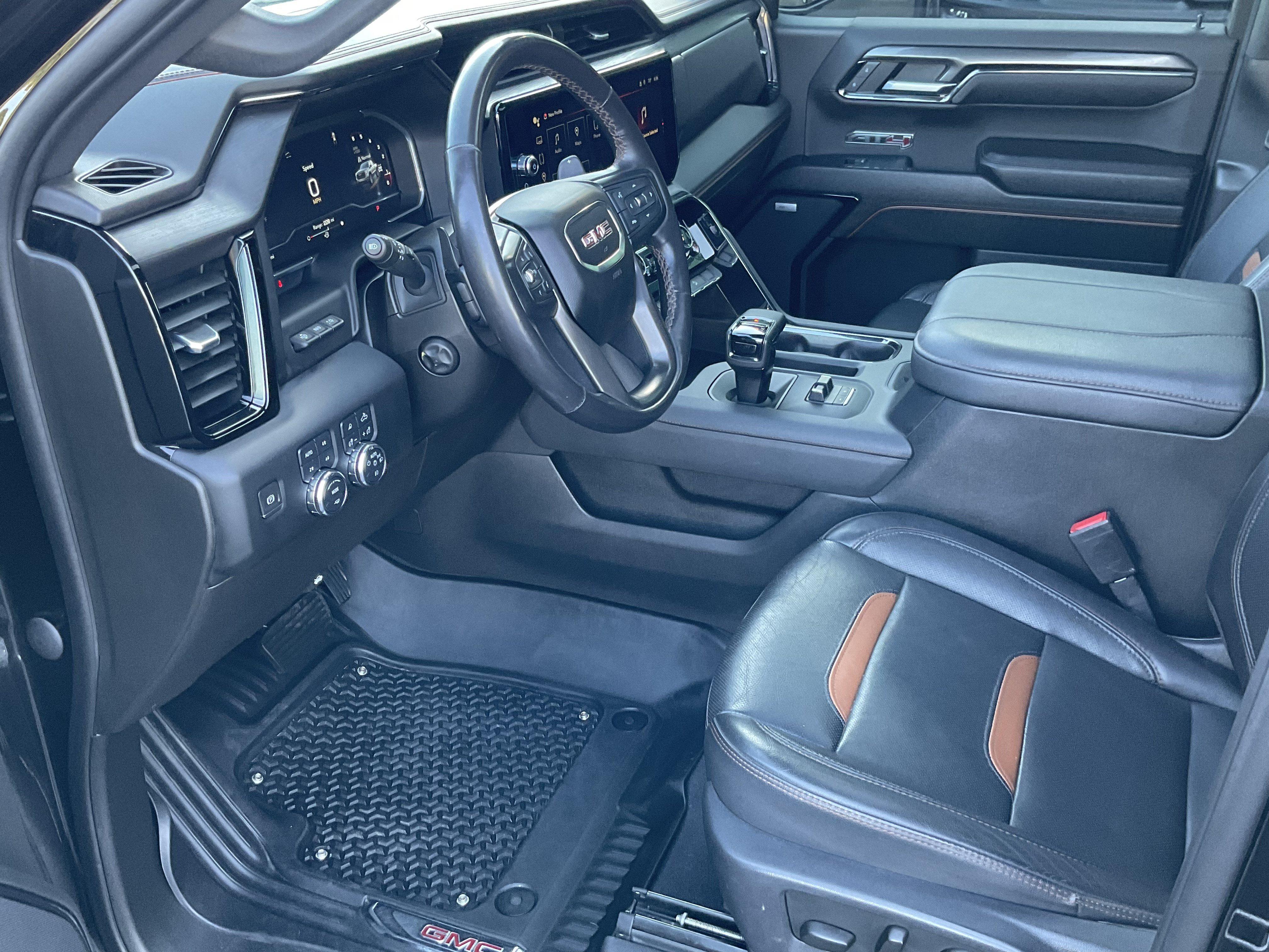 Used 2023 GMC Sierra 1500 AT4 w/ Technology Package AWD/4WD image 20