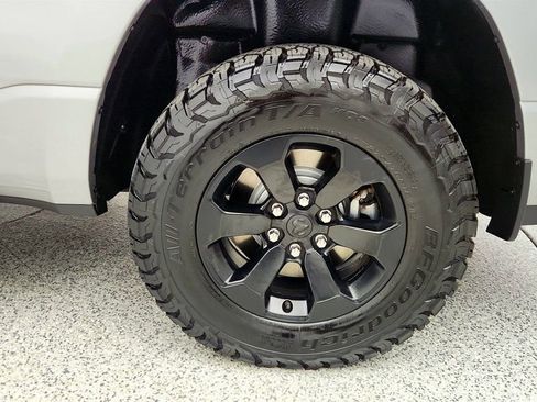 Used 2020 RAM 1500 Big Horn image 9