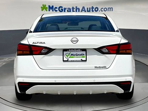 Used 2025 Nissan Altima 2.5 SV FWD image 6