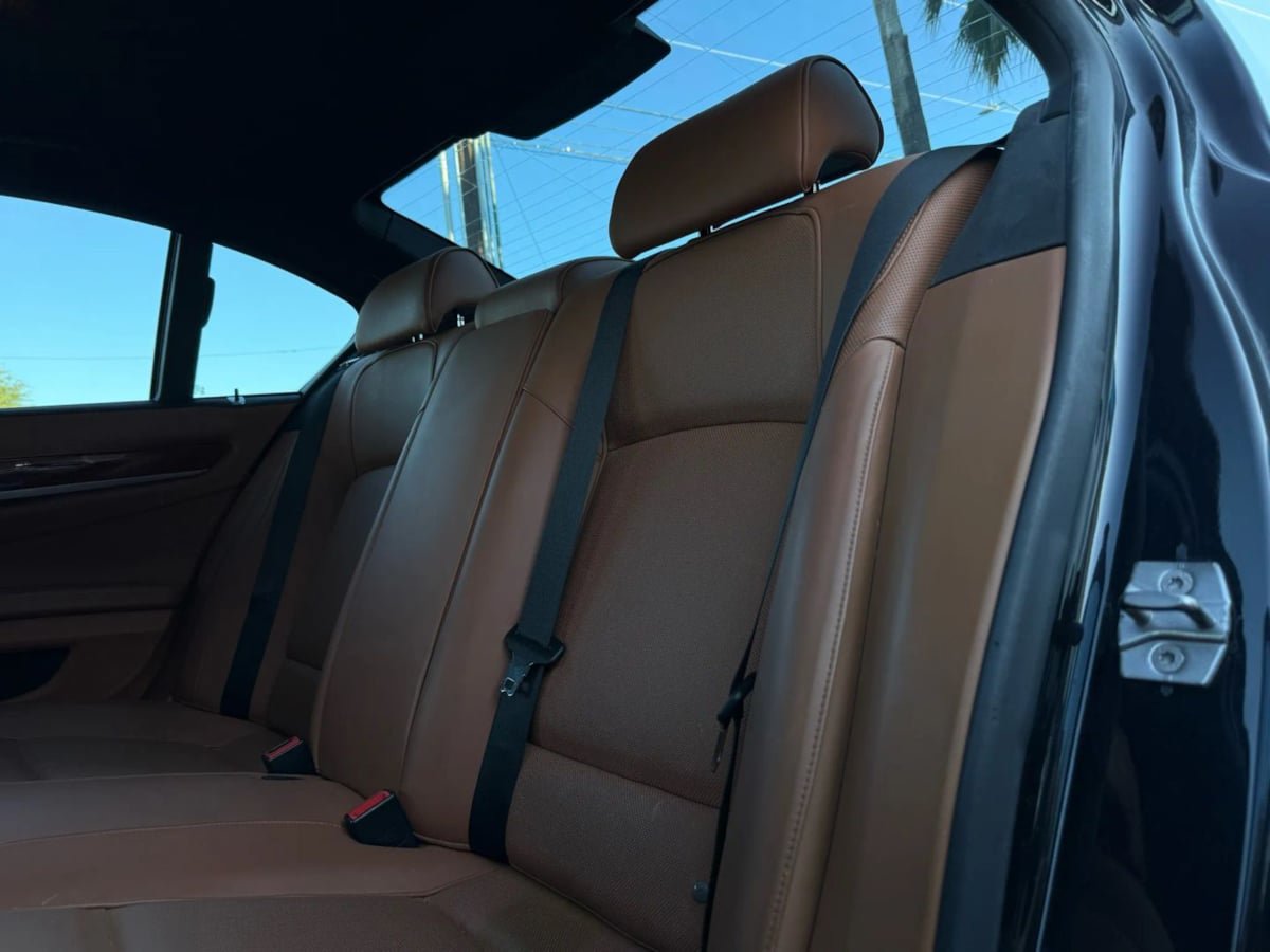 Used 2013 BMW ALPINA B7 RWD image 45