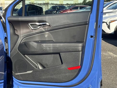 Certified 2026 Kia Sportage EX w/ EX Panorama Roof Package image 30