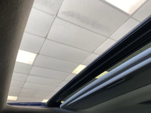 Used 2013 Hyundai Elantra SE image 24