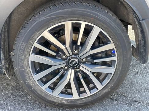 Certified 2023 Nissan Kicks SR w/ SR Premium Package FWD image 26