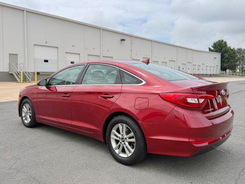 Used 2016 Hyundai Sonata SE FWD image 3