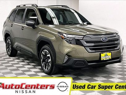 Used 2025 Subaru Forester Premium w/ Convenience Package #1