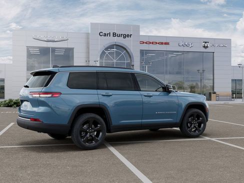 New 2026 Jeep Grand Cherokee L Limited w/ Limited Altitude Package AWD/4WD image 4