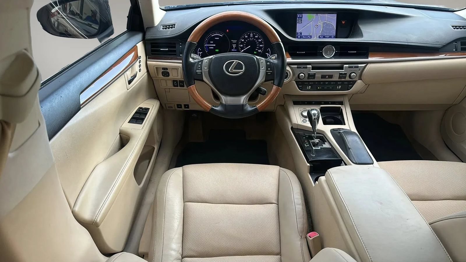 Used 2013 Lexus ES 300h w/ Luxury Pkg FWD image 6