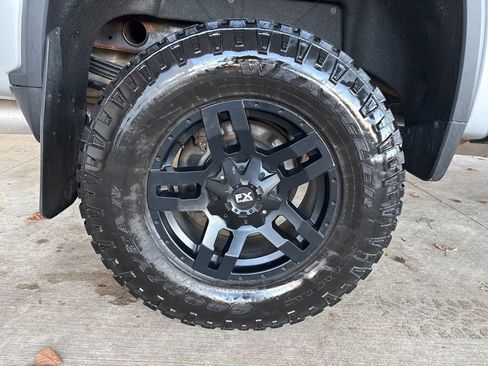 Used 2020 Chevrolet Silverado 2500 LTZ image 42