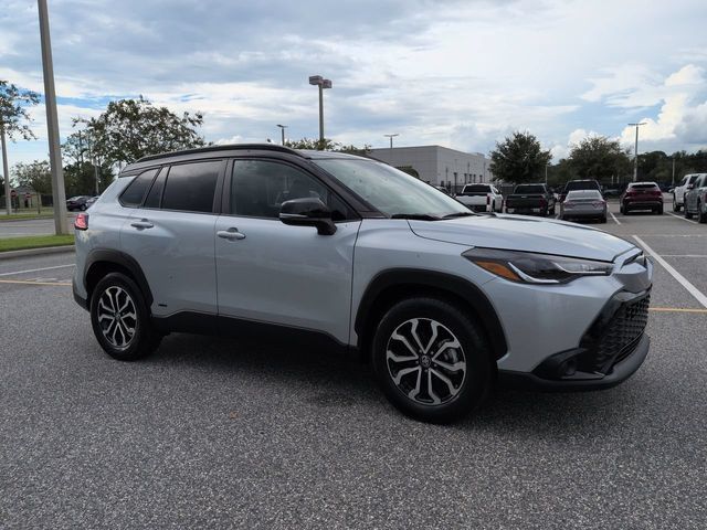 Certified 2023 Toyota Corolla Cross AWD Hybrid w/ Moonroof Package image 2