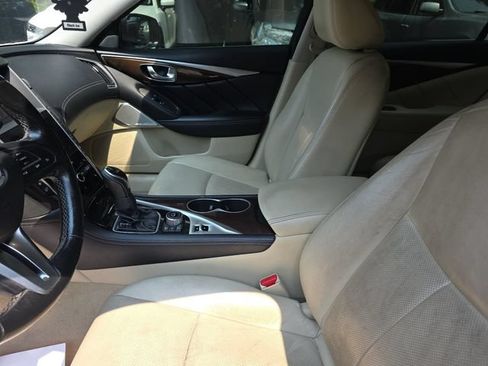Used 2018 INFINITI Q50 Luxe w/ Sensory Package (Luxe) RWD image 13