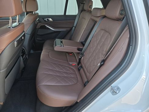 Used 2026 BMW X5 xDrive50e w/ Climate Comfort Package image 29