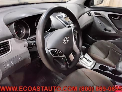 Used 2012 Hyundai Elantra GLS w/ Preferred Pkg 3 FWD image 11