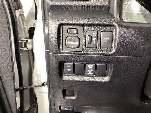 Used 2021 Toyota 4Runner TRD Off-Road Premium w/ Moonroof Package AWD/4WD image 21