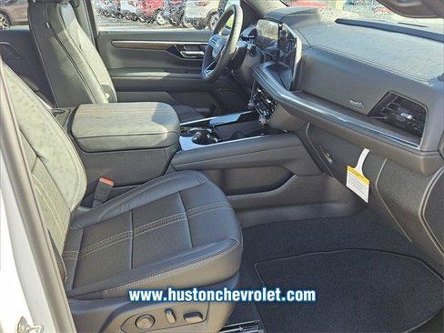 Certified 2026 Chevrolet Tahoe High Country AWD/4WD image 17