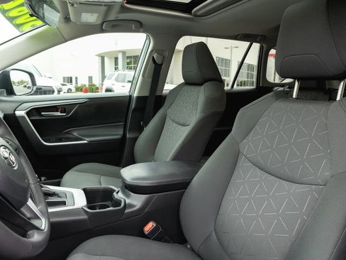 Certified 2023 Toyota RAV4 XLE w/ Convenience Package FWD image 11