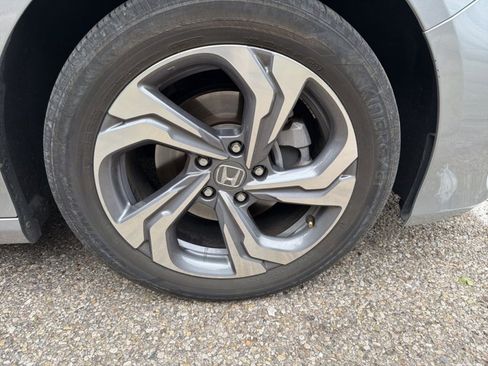 Used 2018 Honda Accord EX-L image 11