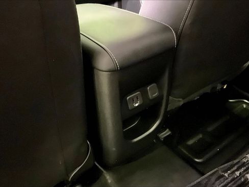 Used 2022 Chevrolet Colorado LT w/ Fleet Safety Package image 11