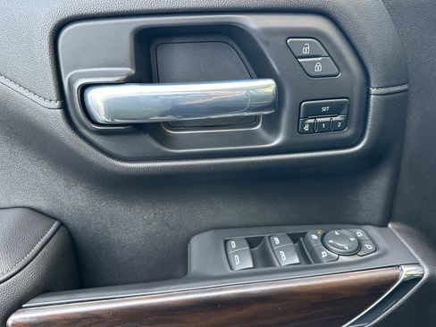 Used 2021 GMC Sierra 1500 SLT w/ SLT Premium Package image 12