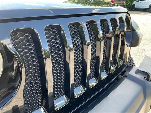 Used 2022 Jeep Wrangler Unlimited Sport w/ Xtreme Recon 35" Tire Package AWD/4WD image 29