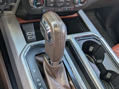 Used 2019 Ford F150 King Ranch w/ Equipment Group 601A Luxury AWD/4WD image 23