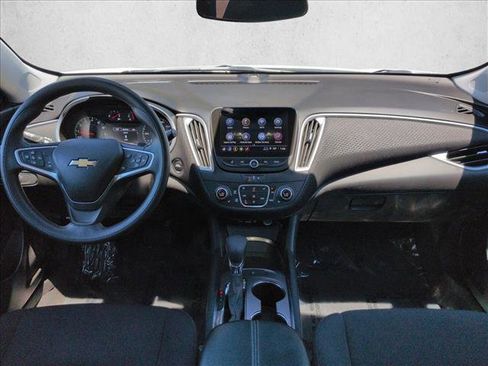 Used 2023 Chevrolet Malibu LT FWD image 17