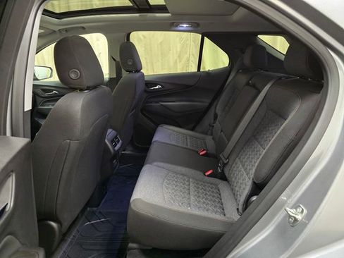 Used 2024 Chevrolet Equinox LT image 27
