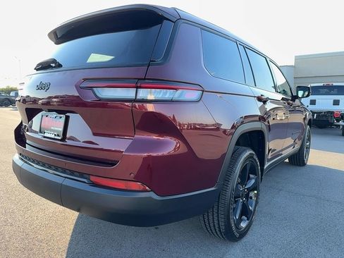 New 2025 Jeep Grand Cherokee L Altitude image 5