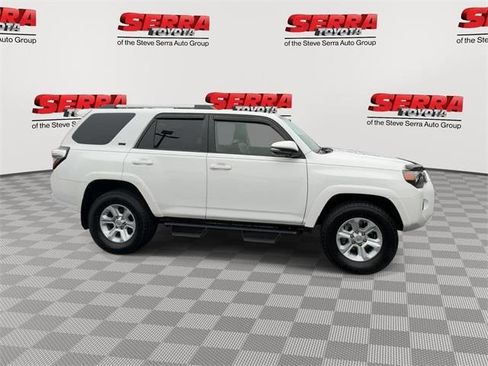 Used 2021 Toyota 4Runner SR5 Premium image 10