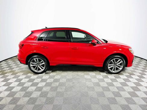 Certified 2023 Audi Q3 2.0T Premium w/ Black Optic Sport Package image 8