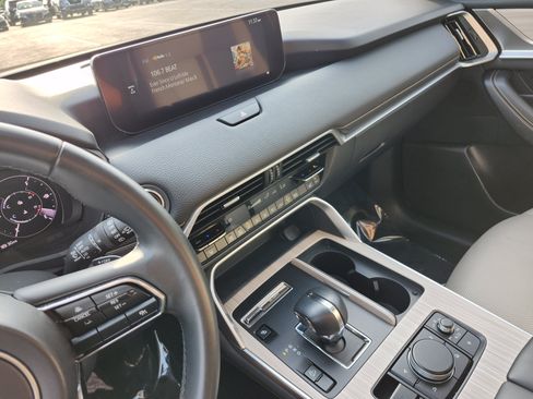 Used 2024 MAZDA CX-90 Plug-In Hybrid w/ Preferred AWD/4WD image 29