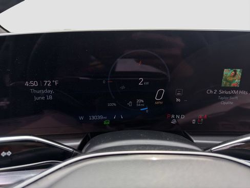 Used 2024 Cadillac Lyriq Tech AWD/4WD image 11