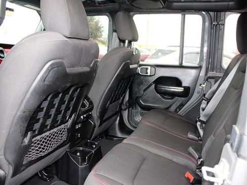 Used 2021 Jeep Wrangler Unlimited Rubicon image 20