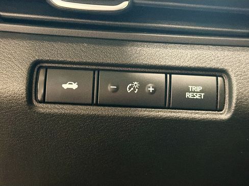 Used 2021 Nissan Altima 2.5 SV FWD image 17