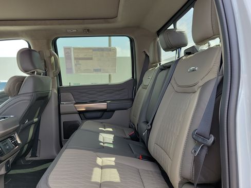New 2026 Ford F250 Platinum w/ Platinum Plus Package AWD/4WD image 13
