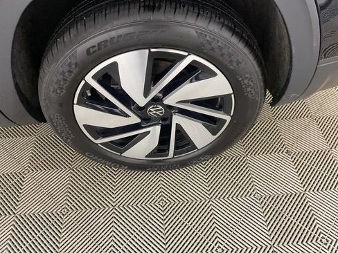Used 2025 Volkswagen Atlas SE AWD/4WD image 7