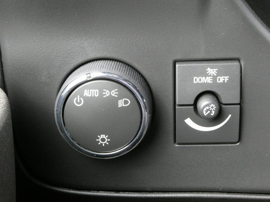 Used 2025 GMC Savana 3500 w/ Power Convenience Package RWD image 10