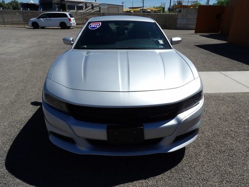 Used 2022 Dodge Charger SXT RWD image 3