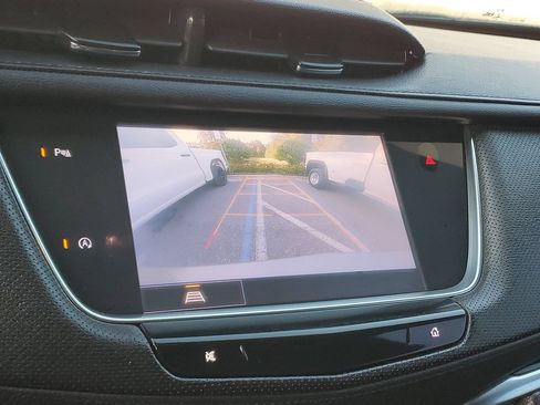 Used 2023 Cadillac XT5 Premium Luxury FWD image 21