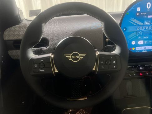 Used 2025 MINI Cooper S image 22