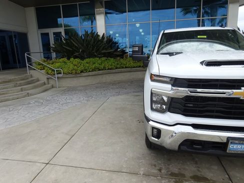 Certified 2024 Chevrolet Silverado 2500 LT w/ All Star Edition AWD/4WD image 36